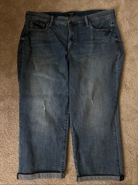 NYDJ 16W Chloe Capri Raw Mini Cuff Sandspur (medium washed blue) women’s jeans